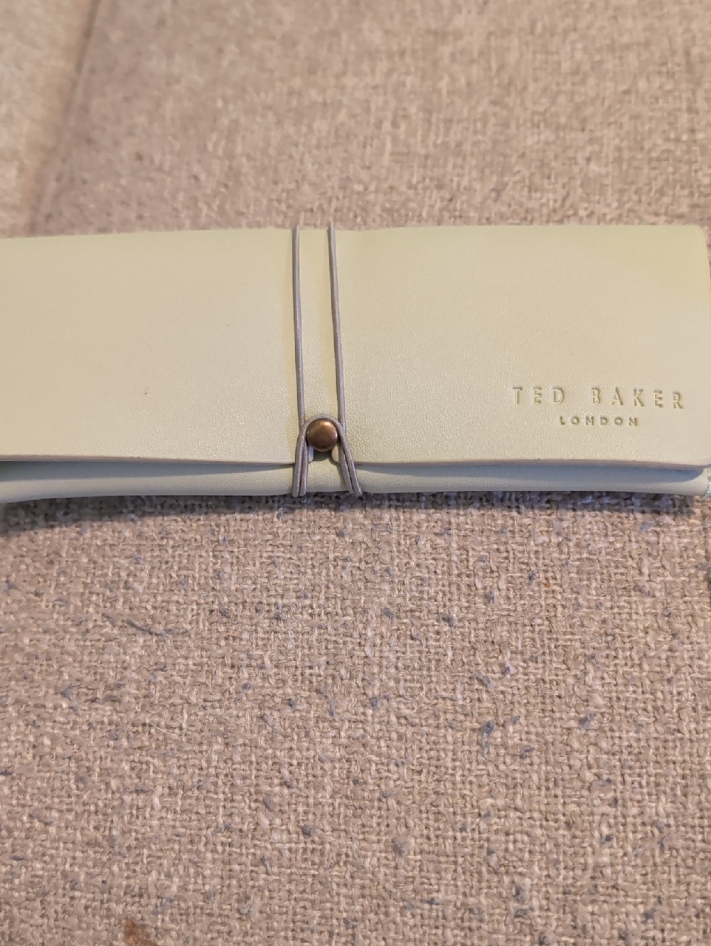 Ted Baker Mint Green Leather Sunglasses Sleeve with Wrap Strap